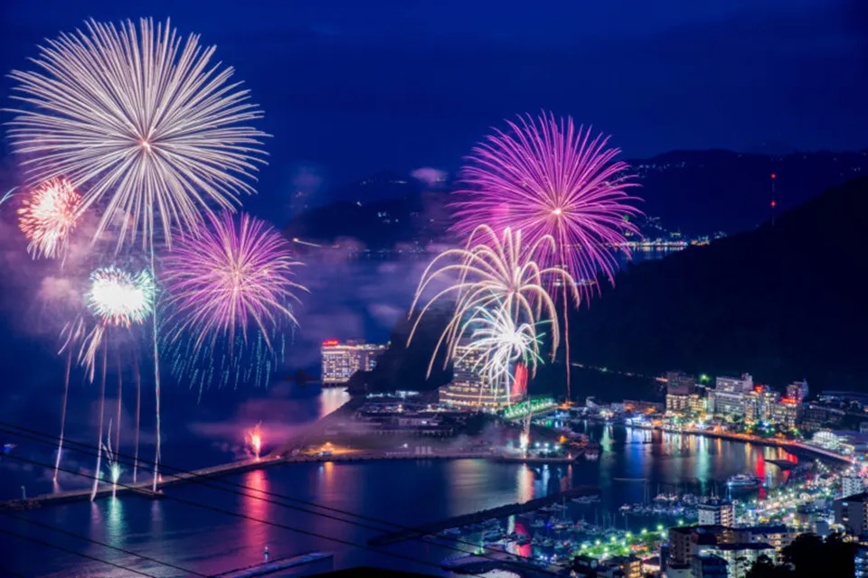 熱海温泉ホテルペア宿泊券